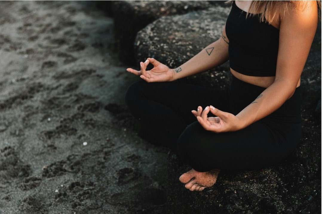 Flow posture 1